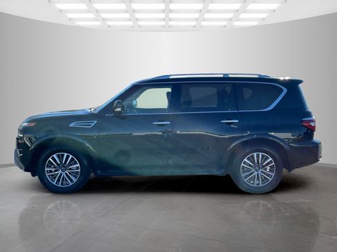 Used 2024 Nissan Armada SL w/ Captain's Chairs Package image 7