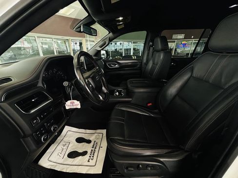 Used 2021 Chevrolet Suburban RST AWD/4WD image 29