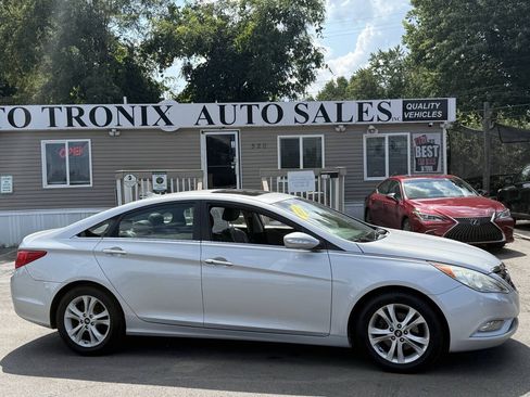 Used 2011 Hyundai Sonata Limited FWD image 1