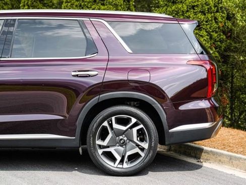 Used 2023 Hyundai Palisade Limited FWD image 11
