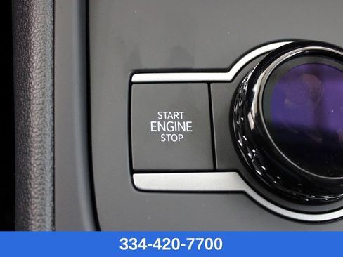 New 2026 Volkswagen Tiguan SE image 10