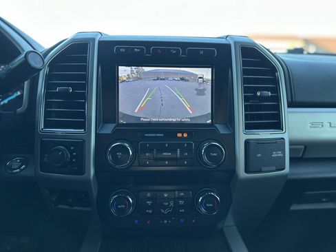 Used 2020 Ford F250 Lariat w/ Lariat Ultimate Package image 25