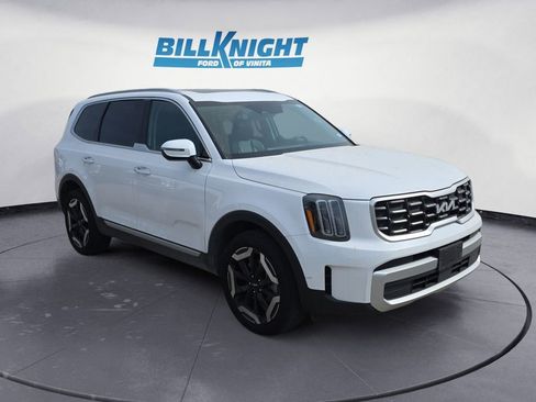 Used 2025 Kia Telluride S image 7