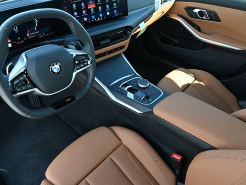 Certified 2025 BMW 330i Sedan RWD image 13