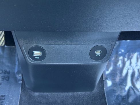 Used 2023 Kia EV6 Wind w/ Wind Technology Package image 34