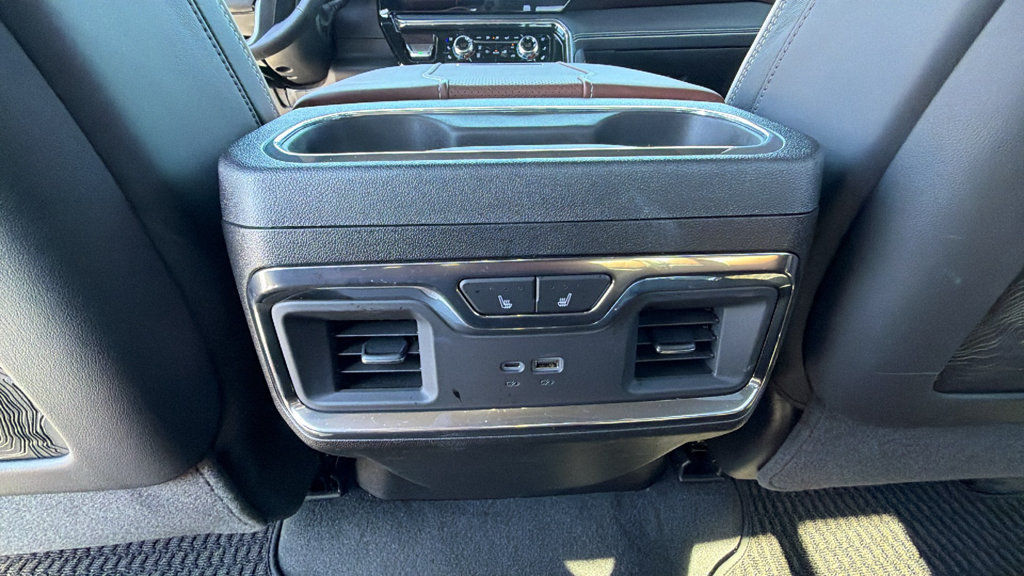 Used 2025 GMC Sierra 3500 Denali Ultimate AWD/4WD image 25
