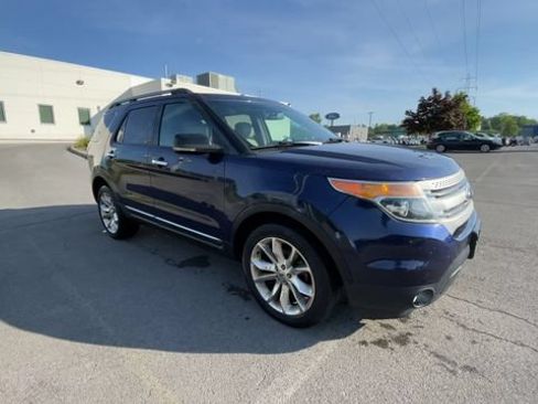 Used 2011 Ford Explorer XLT w/ 202A Rapid Spec Order Code AWD/4WD image 2