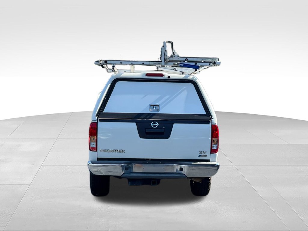 Used 2017 Nissan Frontier SV RWD image 6