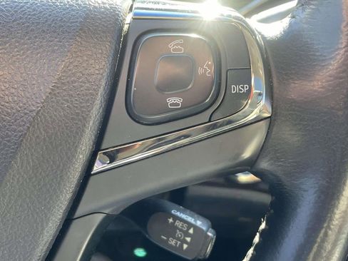 Used 2015 Toyota Avalon XLE Touring image 25