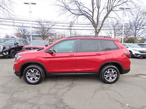 Certified 2022 Honda Passport TrailSport image 3