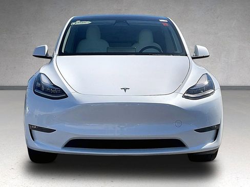 Used 2023 Tesla Model Y Long Range image 3