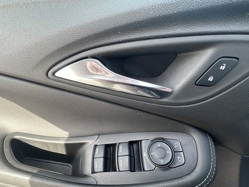 Used 2023 Buick Encore GX Preferred image 10