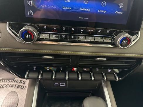 New 2026 Chevrolet Colorado ZR2 w/ Technology Package AWD/4WD image 35