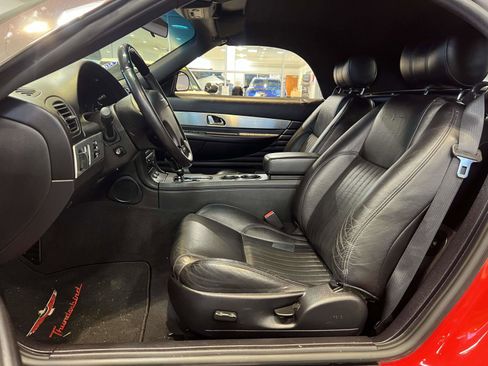 Used 2004 Ford Thunderbird image 10