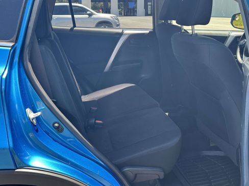 Used 2016 Toyota RAV4 LE FWD image 7
