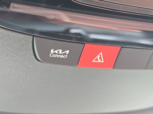 Used 2024 Kia Sportage SX FWD image 8