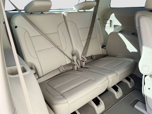 Used 2023 GMC Acadia Denali w/ Denali Ultimate Package image 30