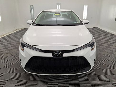 Certified 2022 Toyota Corolla LE image 28