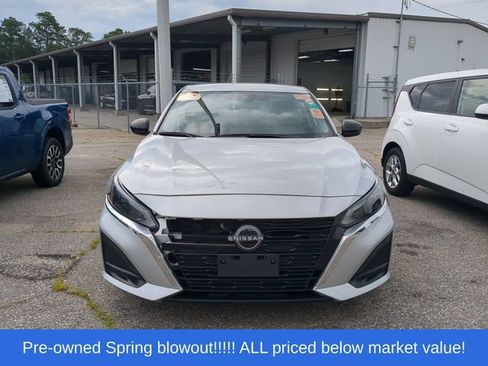 Used 2024 Nissan Altima 2.5 SV FWD image 6