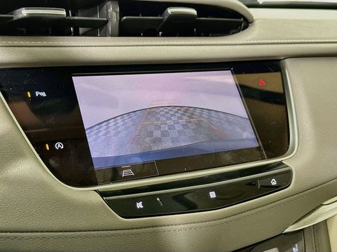 Used 2021 Cadillac XT5 Premium Luxury FWD image 23