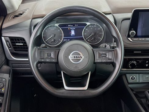 Used 2021 Nissan Rogue S FWD image 18