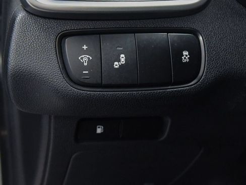 Used 2019 Kia Sorento FWD image 13