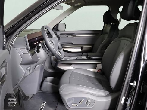 New 2026 Kia EV9 Wind image 20