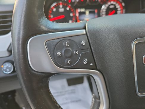 Used 2016 GMC Yukon SLT w/ HD Trailering Package image 19