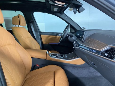 New 2026 BMW X5 xDrive50e w/ Executive Package image 29