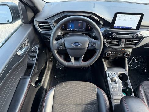 Used 2025 Ford Escape ST-Line FWD image 19