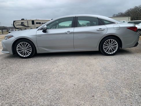 Used 2020 Toyota Avalon Limited w/ Advanced Safety Package image 2