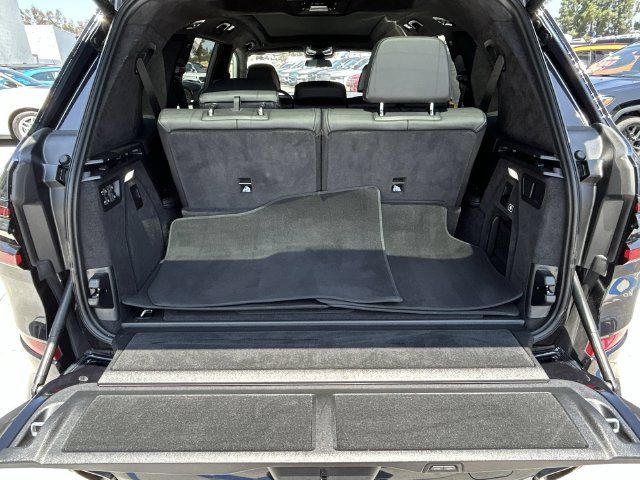 Used 2026 BMW X7 M60i AWD/4WD image 16
