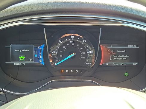 Used 2018 Ford Fusion SE image 24