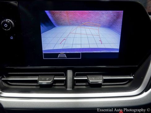 Used 2025 Chevrolet Trax LS w/ LS Convenience Package image 22