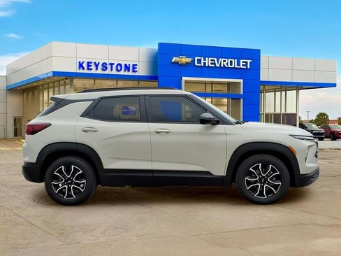 Used 2026 Chevrolet TrailBlazer ACTIV w/ Convenience Package FWD image 8