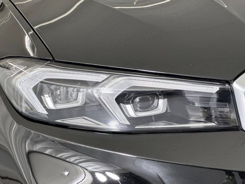 Used 2024 BMW 330i Sedan w/ Convenience Package RWD image 12