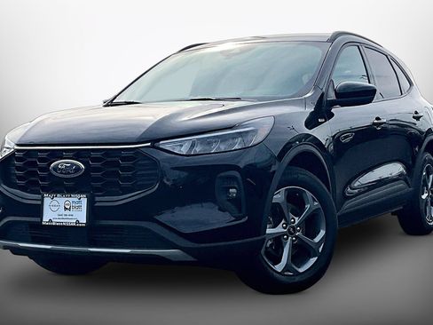 Used 2025 Ford Escape ST-Line Select AWD/4WD image 1