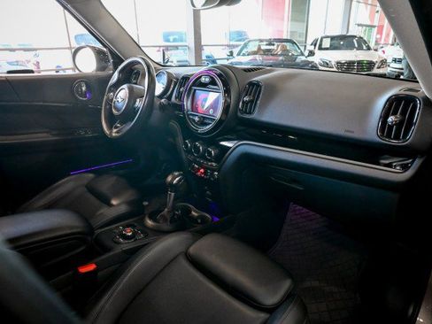 Used 2019 MINI Cooper Countryman S w/ Premium Package image 31