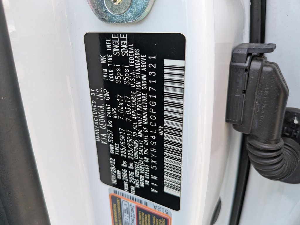 Certified 2023 Kia Sorento LX FWD image 36