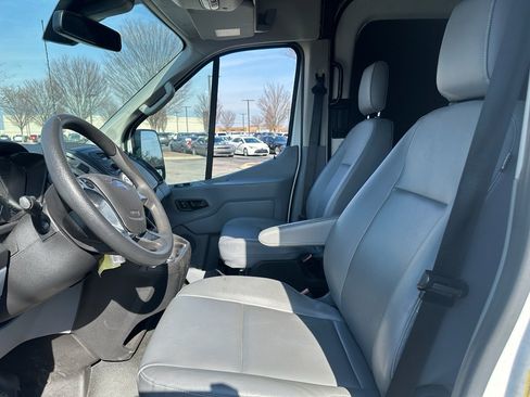 Used 2018 Ford Transit 250 148 Medium Roof image 13