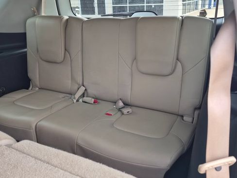 Used 2021 Nissan Armada SV w/ SV Appearance Package RWD image 13