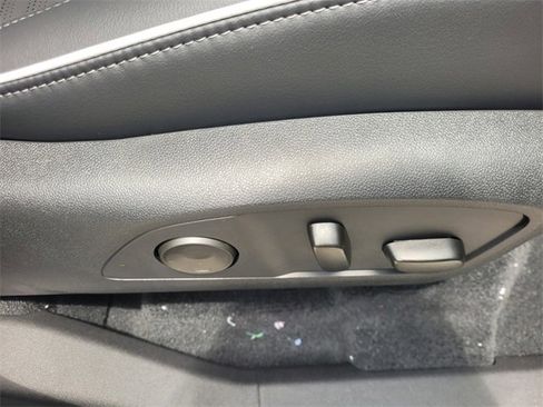 New 2025 Buick Enclave Sport Touring w/ Power Package image 17