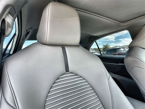Used 2023 Toyota Camry SE image 24