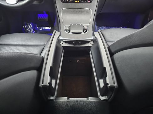 Certified 2022 Mercedes-Benz GLC 300 GLC 300 w/ Multimedia Package Lite image 35