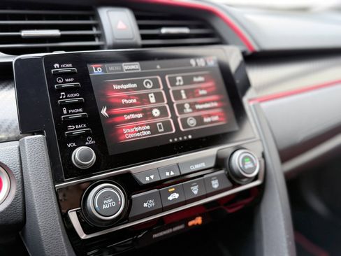 Used 2019 Honda Civic Type R image 17