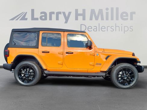 New 2025 Jeep Wrangler Sahara image 6