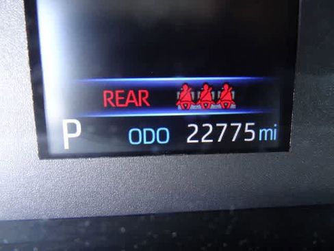 Used 2025 Toyota Corolla LE FWD image 19
