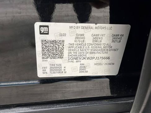 Used 2023 Chevrolet Traverse RS AWD/4WD image 27