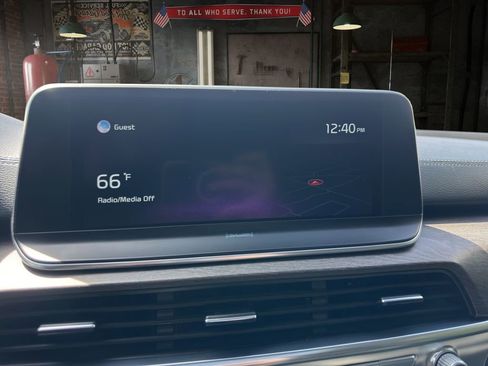 Used 2022 Kia Telluride EX w/ EX Premium Package image 19