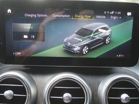 Used 2020 Mercedes-Benz GLC 350e 4MATIC image 52